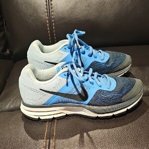 Nike Womens FITSOLE Sneakers